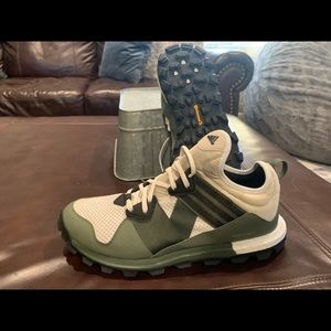 Men’s BNIB Adidas Size 11